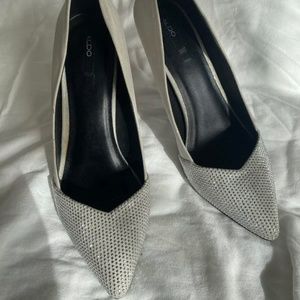 ALDO 'Teige' silver pointed rhinestone cap toe slip on pump heels - Size 8